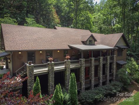 81 Robinhood Road Asheville NC 28804