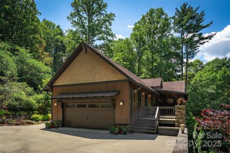 81 Robinhood Road Asheville NC 28804