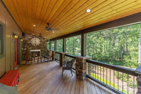81 Robinhood Road Asheville NC 28804
