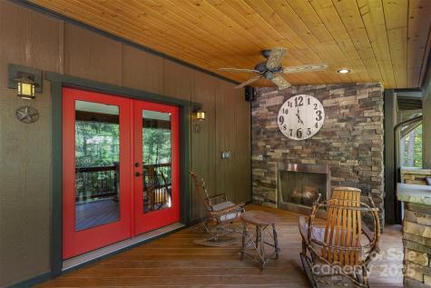 81 Robinhood Road Asheville NC 28804