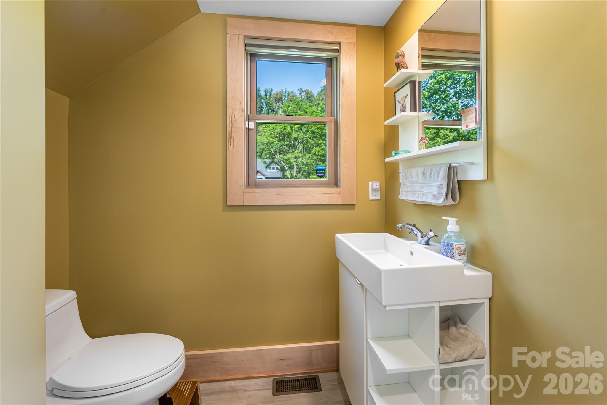 43 Upper Herron Cove Road Weaverville NC 28787