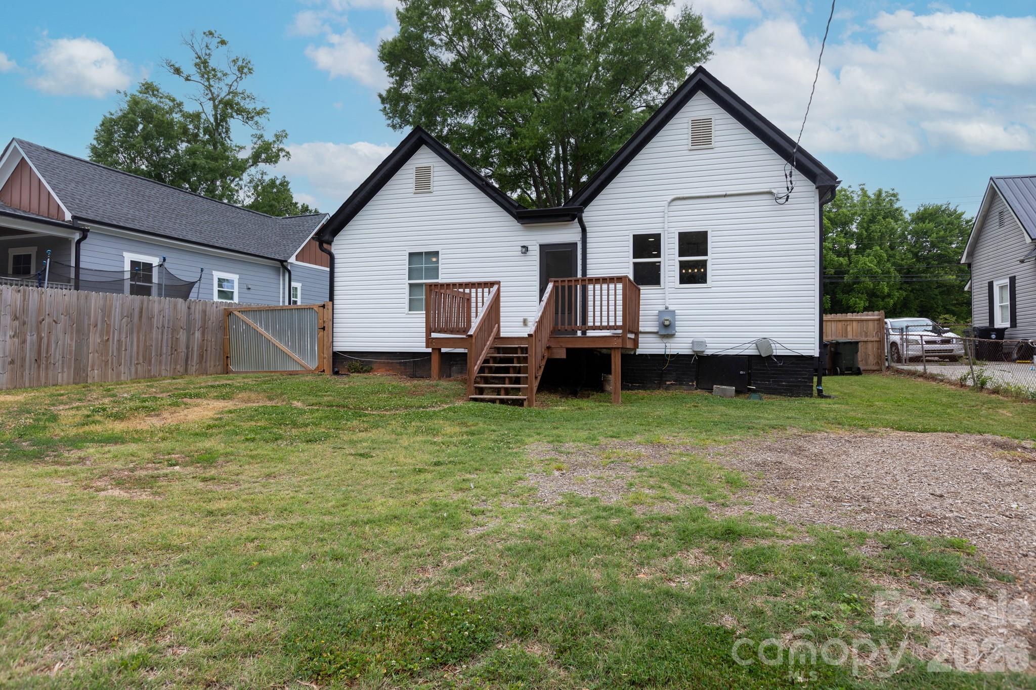 607 Old Charlotte Road SW Concord NC 28027