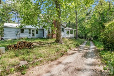 182 Wakti Ridge Road Saluda NC 28773