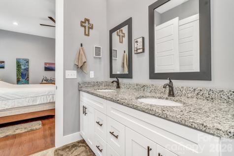 14 Cider Hill Lane Hendersonville NC 28792