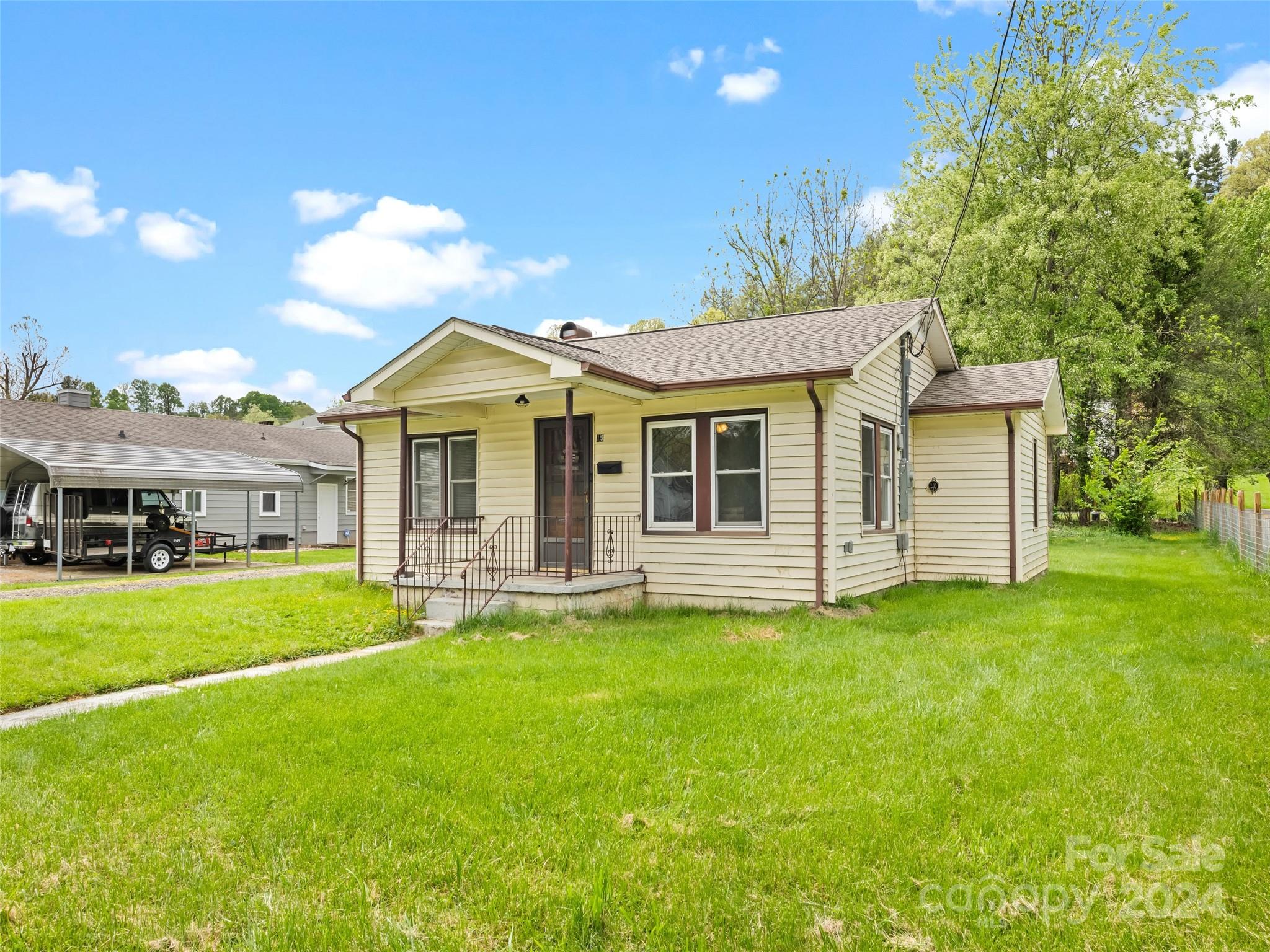 19 Liner Street Waynesville NC 28786