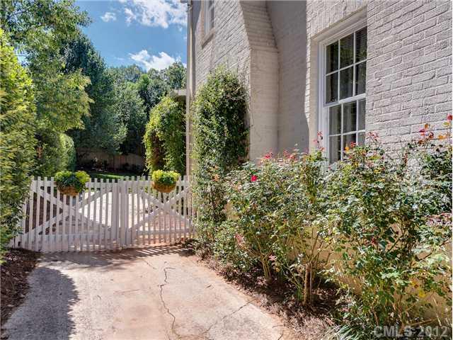 2100 Dickinson Place Charlotte NC 28207