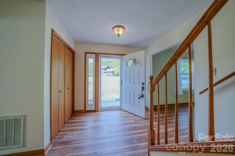 10 Arrow Place Asheville NC 28805
