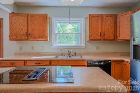10 Arrow Place Asheville NC 28805