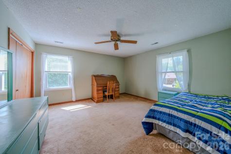 10 Arrow Place Asheville NC 28805