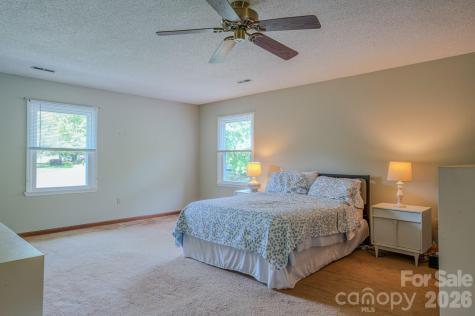 10 Arrow Place Asheville NC 28805