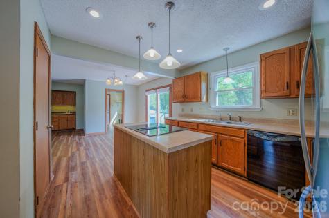 10 Arrow Place Asheville NC 28805