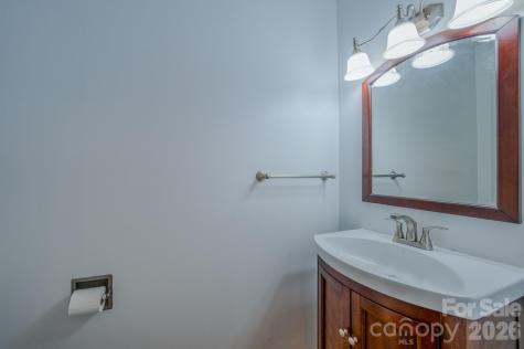 10 Arrow Place Asheville NC 28805