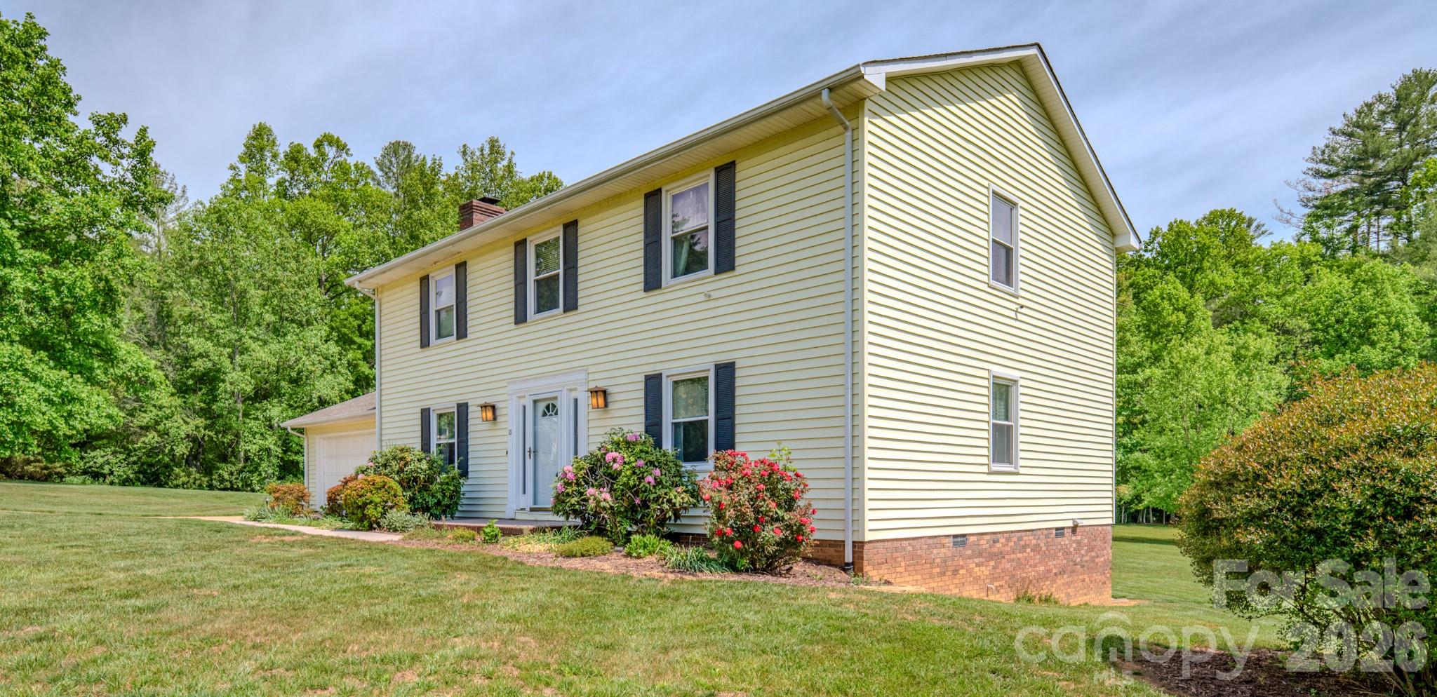 10 Arrow Place Asheville NC 28805