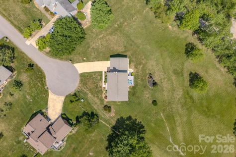 10 Arrow Place Asheville NC 28805
