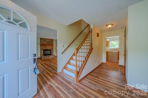 10 Arrow Place Asheville NC 28805