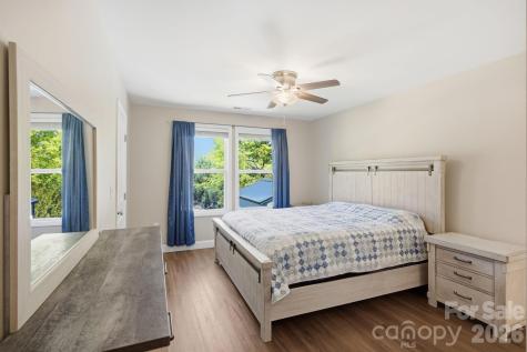 9 Half Moon Drive Swannanoa NC 28778