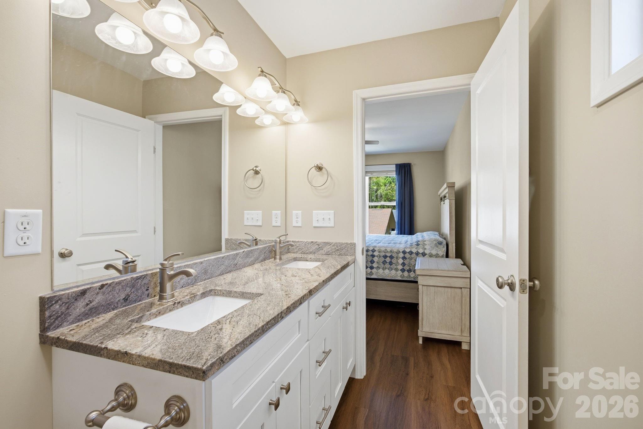 9 Half Moon Drive Swannanoa NC 28778