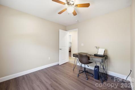 9 Half Moon Drive Swannanoa NC 28778