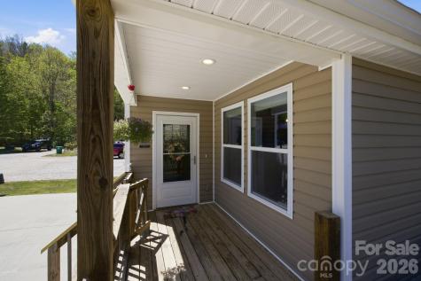 9 Half Moon Drive Swannanoa NC 28778