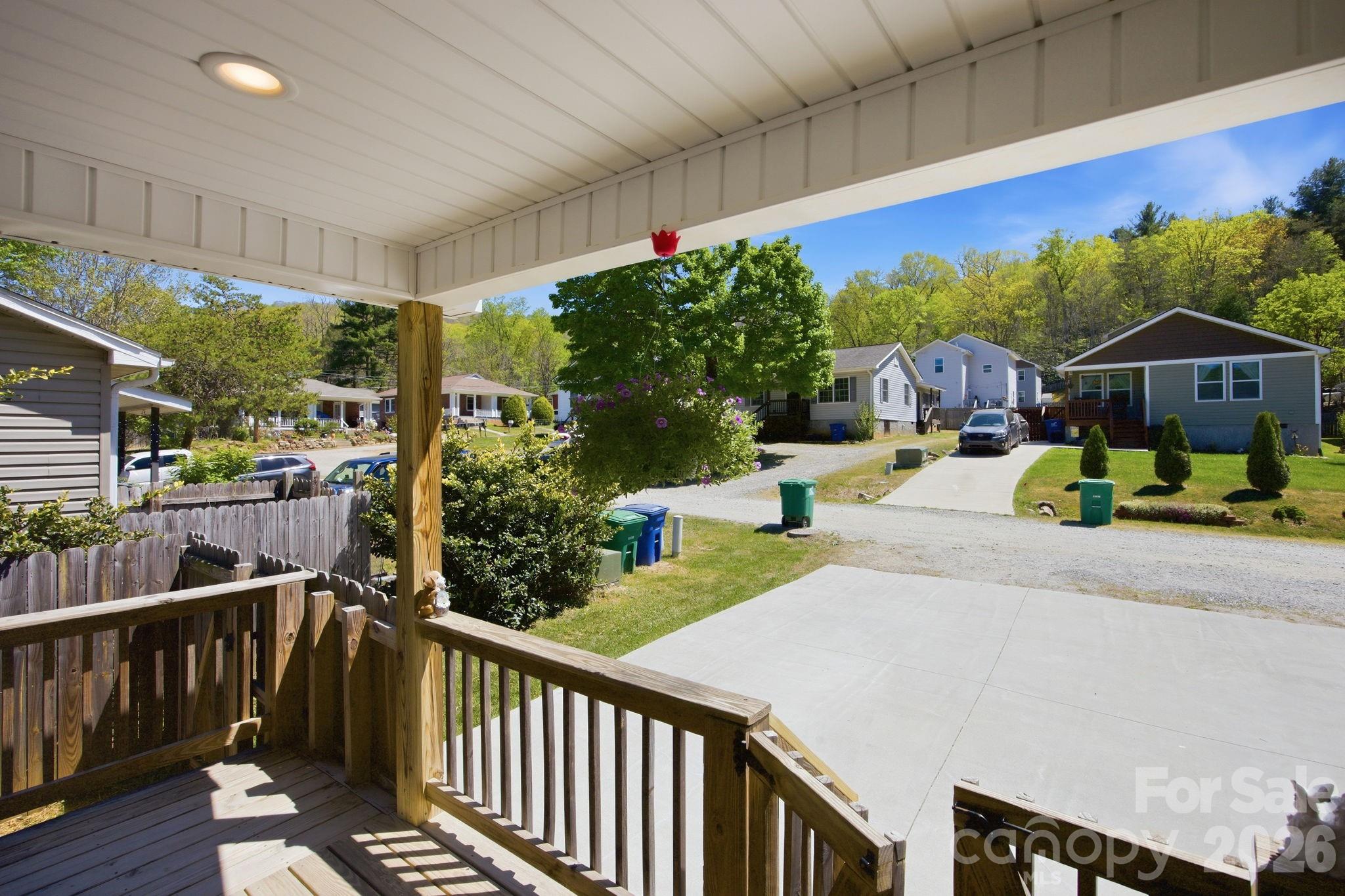 9 Half Moon Drive Swannanoa NC 28778