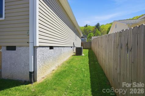 9 Half Moon Drive Swannanoa NC 28778