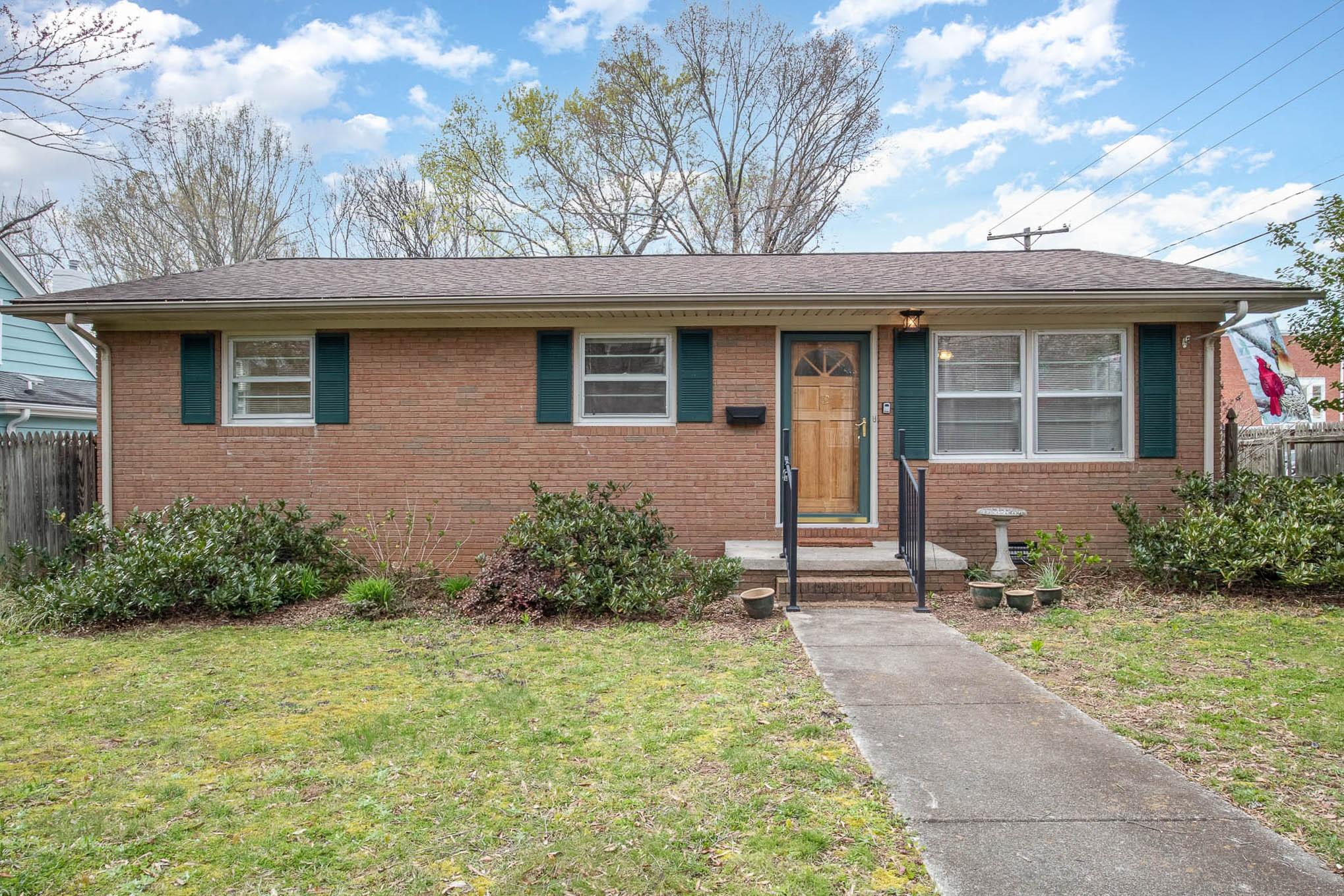 82 Grove Avenue NW Concord NC 28025