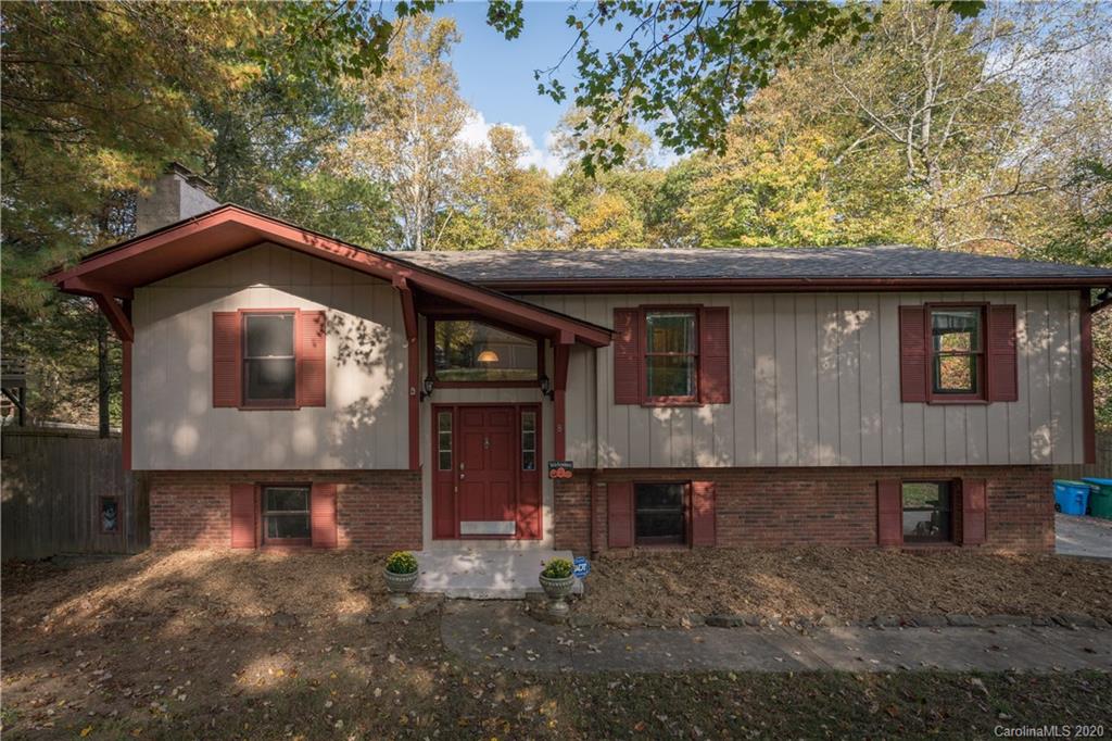 8 Canterbury Drive Arden NC 28704