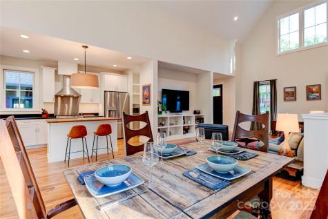 12 Waverly Road Asheville NC 28803