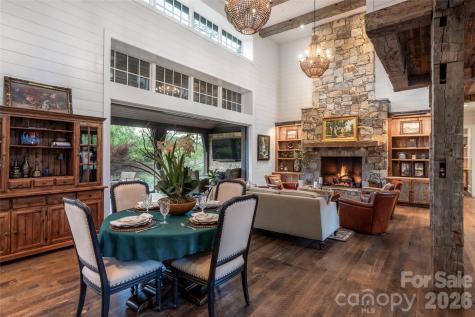 18 Fairsted Drive Asheville NC 28803