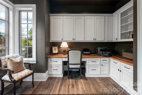 18 Fairsted Drive Asheville NC 28803