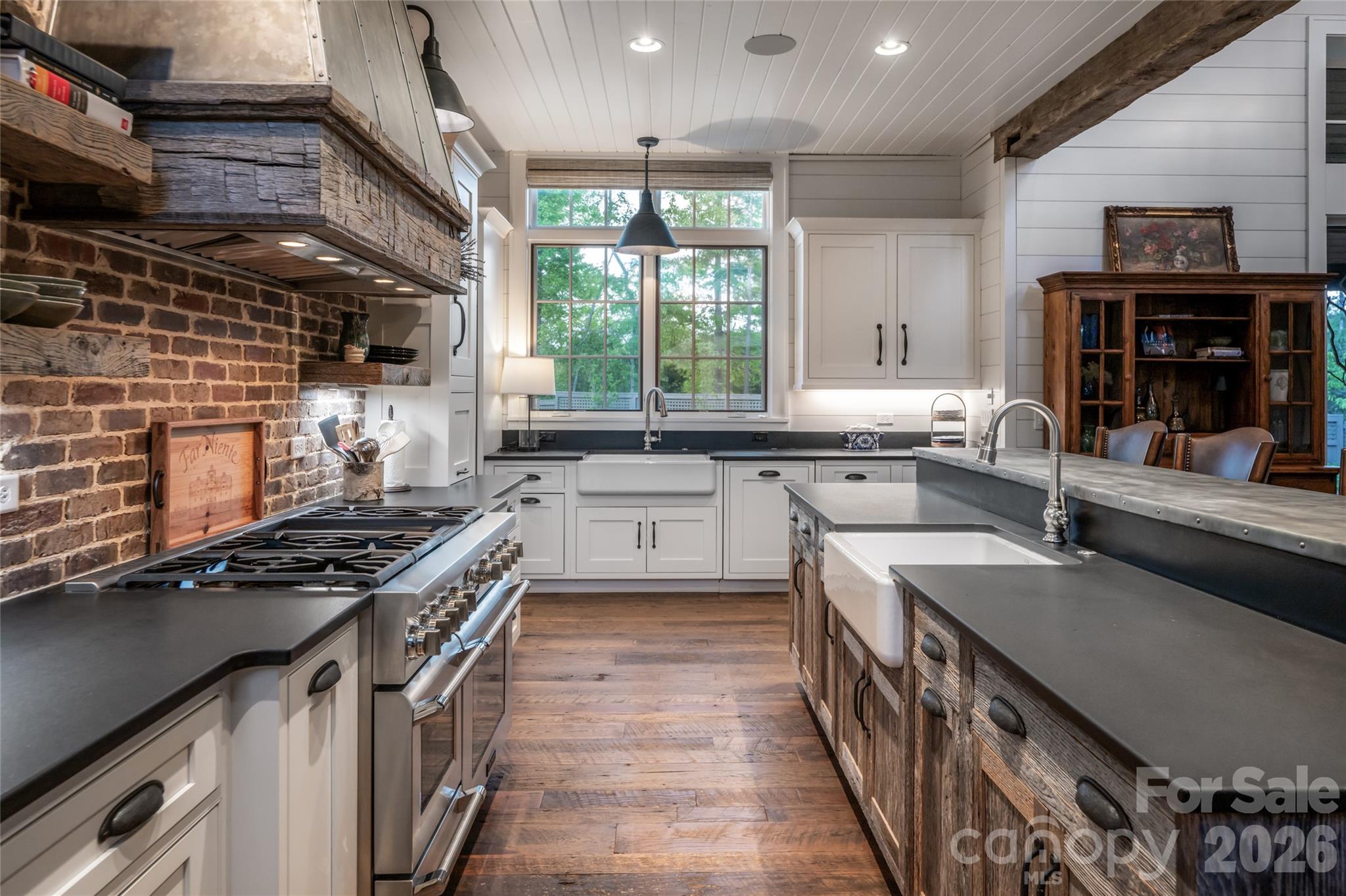 18 Fairsted Drive Asheville NC 28803