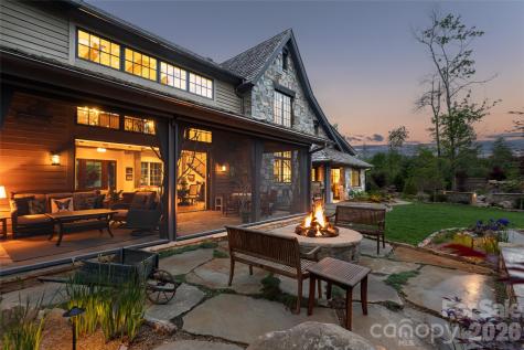 18 Fairsted Drive Asheville NC 28803