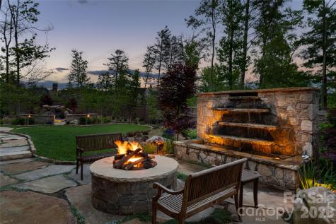 18 Fairsted Drive Asheville NC 28803