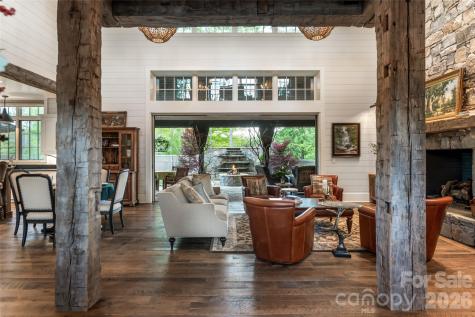 18 Fairsted Drive Asheville NC 28803
