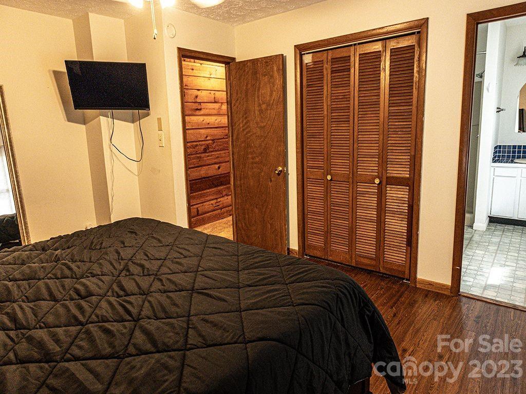20 East Shore Drive Asheville NC 28805