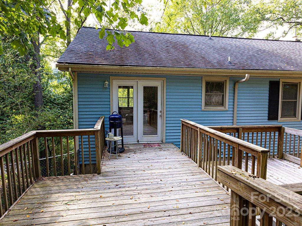 20 East Shore Drive Asheville NC 28805