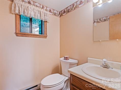 1672 Summit Drive Maggie Valley NC 28751