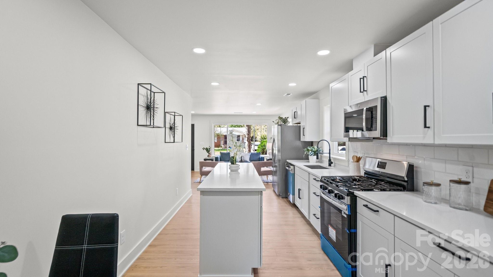 4817 Ridgeley Drive Charlotte NC 28208