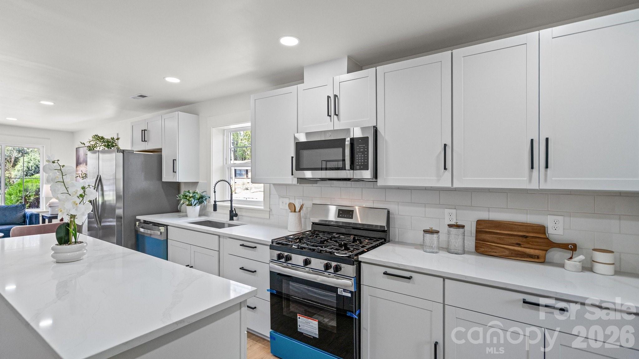 4817 Ridgeley Drive Charlotte NC 28208