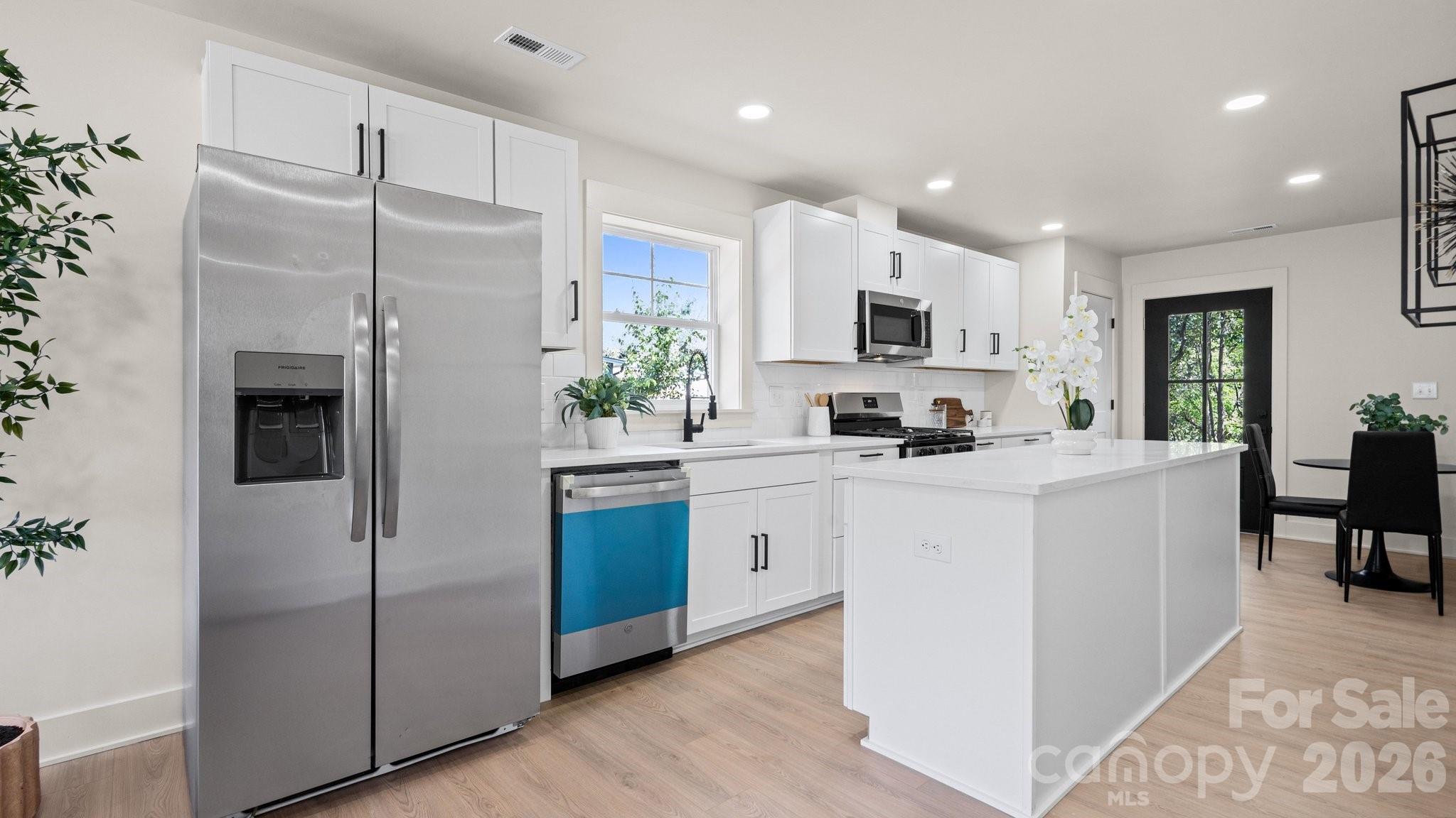 4817 Ridgeley Drive Charlotte NC 28208