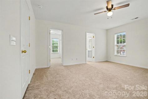 17507 Westmill Lane Charlotte NC 28277