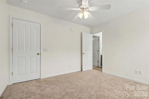 17507 Westmill Lane Charlotte NC 28277