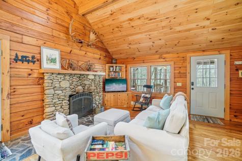 307 Roaring Creek Lane Waynesville NC 28786