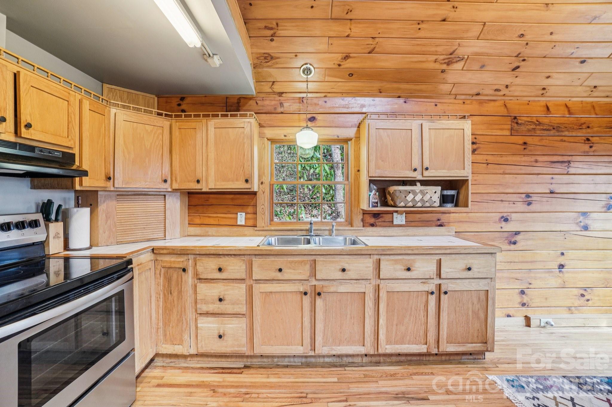 307 Roaring Creek Lane Waynesville NC 28786