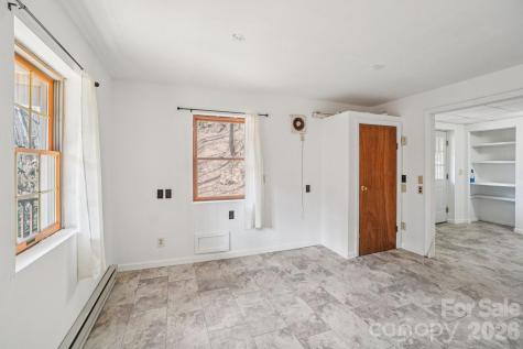 307 Roaring Creek Lane Waynesville NC 28786