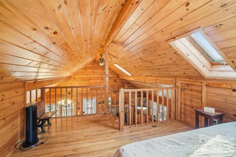 307 Roaring Creek Lane Waynesville NC 28786