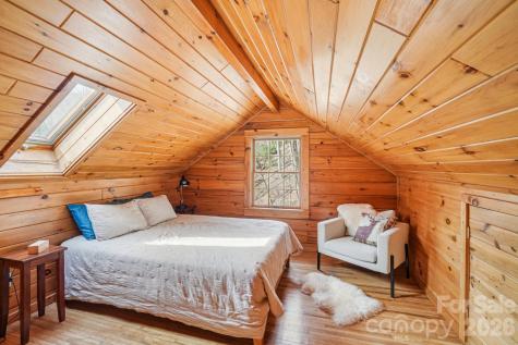 307 Roaring Creek Lane Waynesville NC 28786