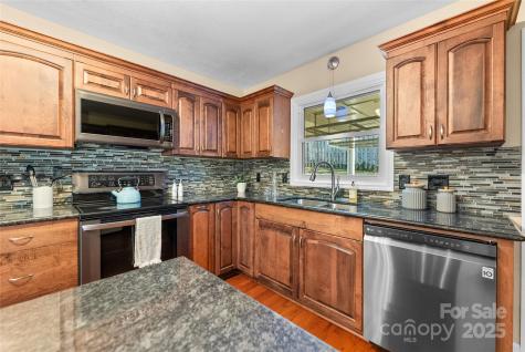 32 Southwicke Drive Arden NC 28704