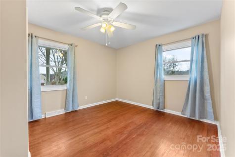 32 Southwicke Drive Arden NC 28704