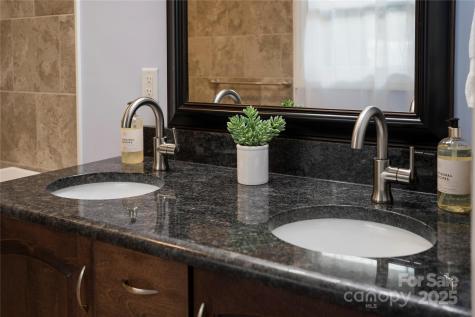 32 Southwicke Drive Arden NC 28704